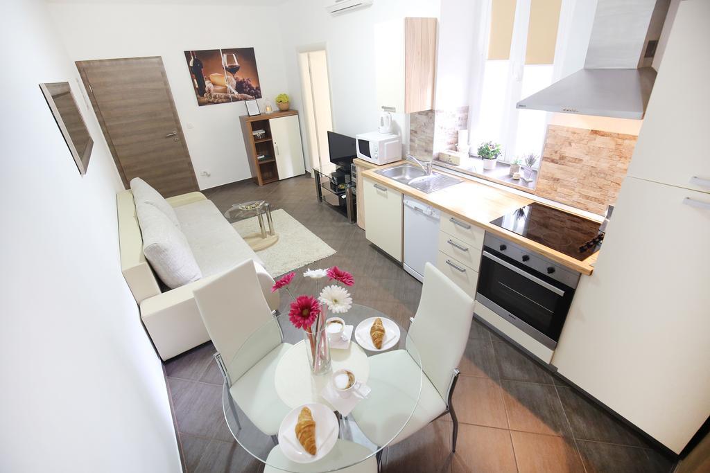 Allegro Exclusive Suites Old Town Center Zadar Ngoại thất bức ảnh