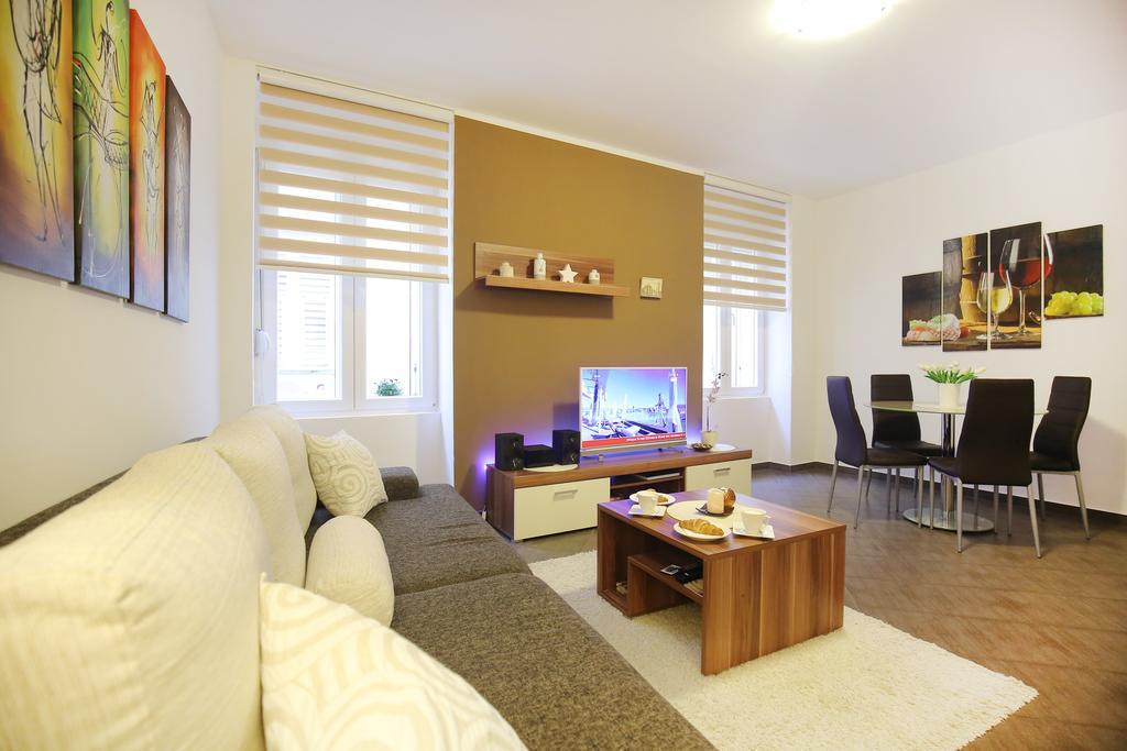 Allegro Exclusive Suites Old Town Center Zadar Ngoại thất bức ảnh
